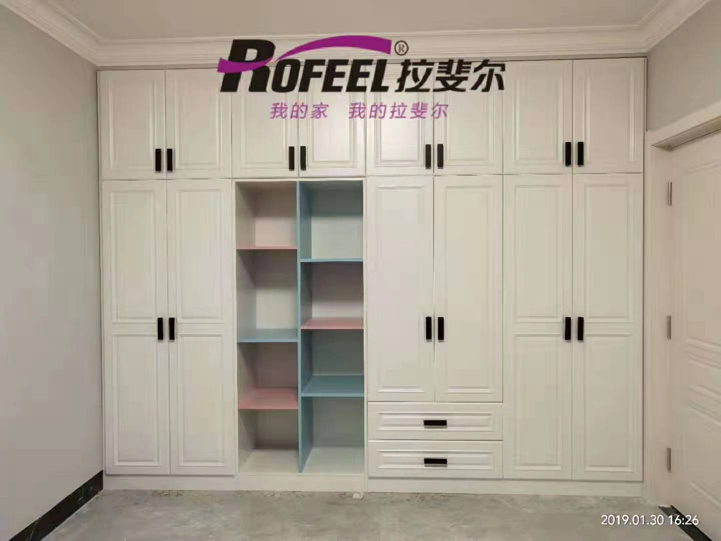 今日拉斐尔免费送你一份移门衣柜保养攻略