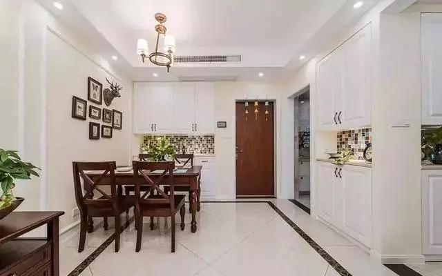 89平方小屋，把衣柜装过道里也不没有什么不可