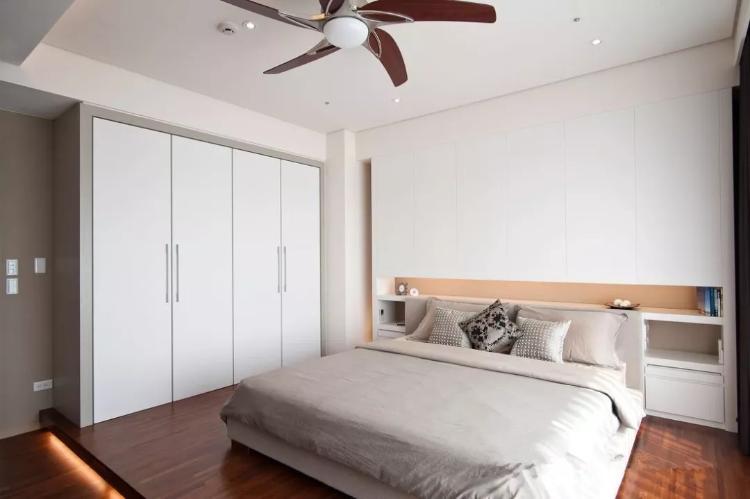 卧室衣柜太循规蹈矩？如今流行这样装！