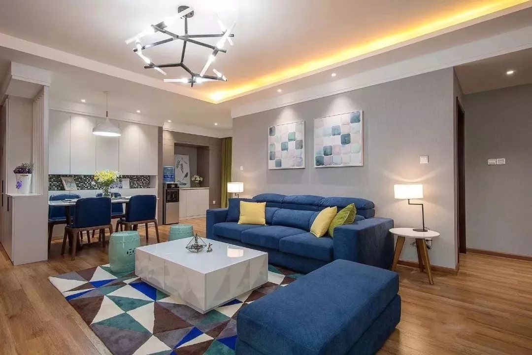 客餐厅处，如何搭配灯具？