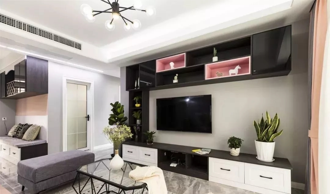 109平北欧三居 色彩搭配还不错