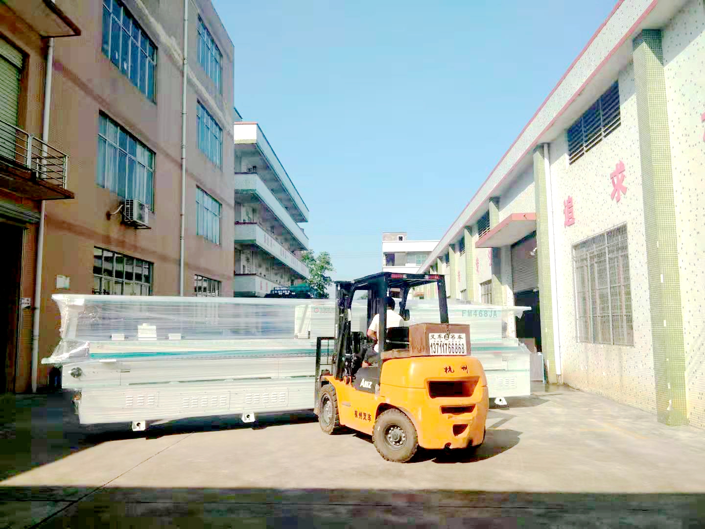 今日头条|  拉斐尔新增一员，新机升级落地，品质更上一层楼！