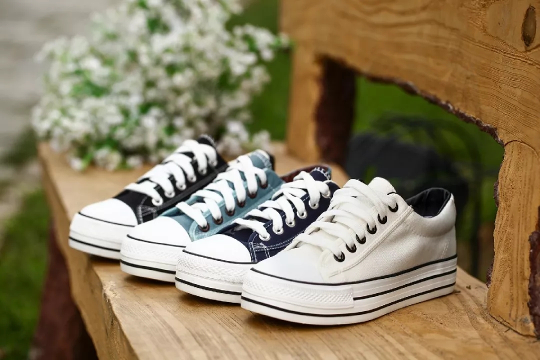 发现·解密】为什么买回来的鞋都塞着团纸？