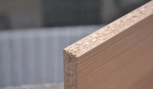 【板材篇】拉斐尔为你专业剖析什么是实木颗粒板，家装必看！