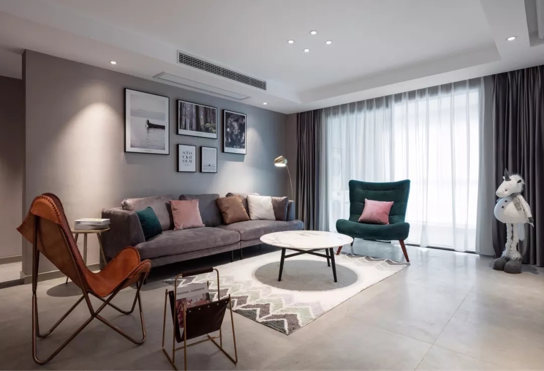 窗帘布不会选？选个百搭灰也不错呀！