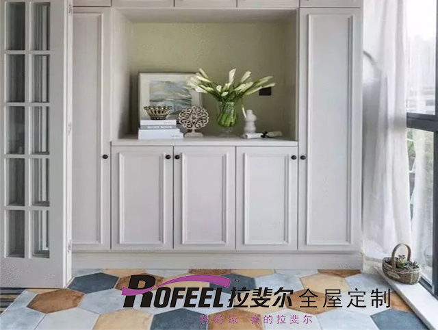 拉斐尔衣柜 | 别傻傻在阳台放晾衣杆