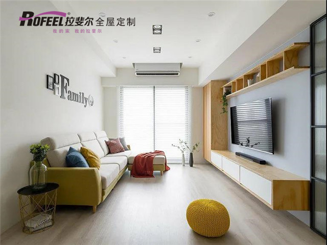 拉斐尔全屋定制|电视柜被淘汰了吗？现在流行这样装！