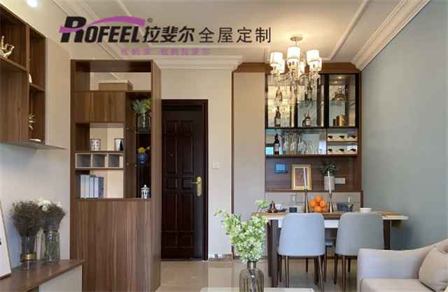 拉斐尔全屋定制|开门见厅的户型，鞋柜放哪里？