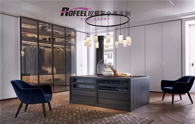 拉斐尔全屋定制|现代轻奢衣帽间设计，满足你所有的幻想！